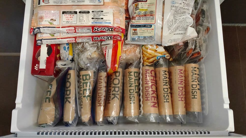 nosh(ナッシュ)をジップロックに移し替えて整理した冷凍庫・収納の裏技