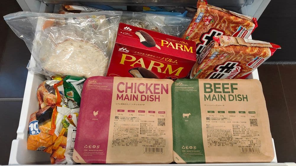 nosh(ナッシュ)10食でパンパンになった冷凍庫・収納スペース不足の様子